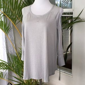 NWT Calvin Klein Women’s Gray Cold Shoulder Long Sleeve Shirt Medium M